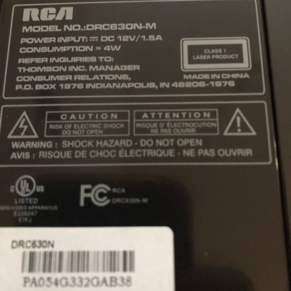 RCA DRC630N DVD Player for Car Headrest & Game Console w/ Car Adapter Controller - Picture 6 of 6